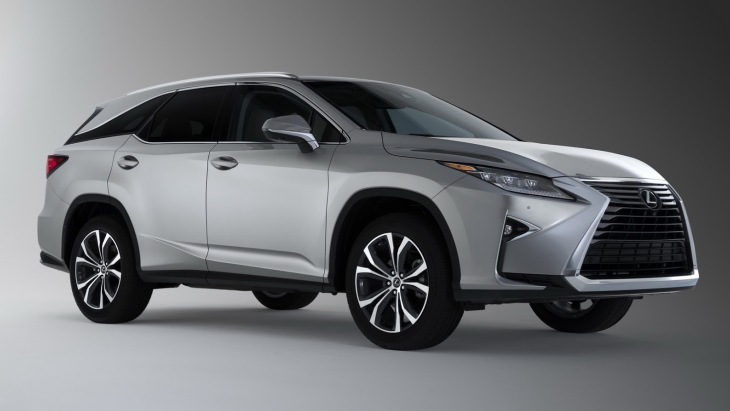 Семиместный кроссовер Lexus RX L