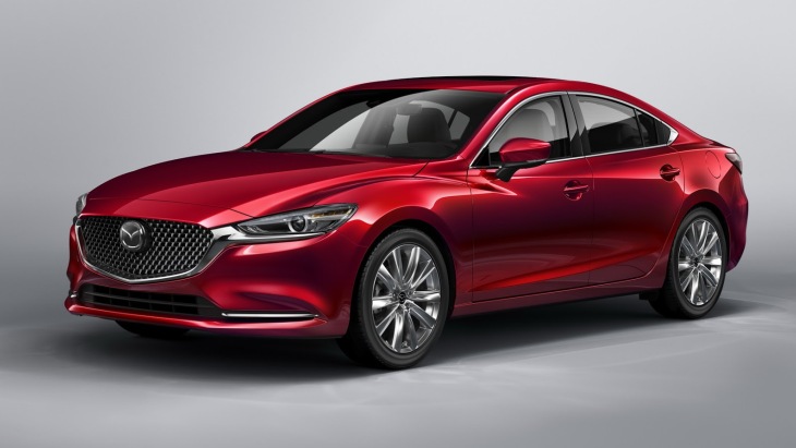 Обновлённый седан Mazda6 2018 модельного года