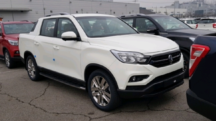 Пикап SsangYong Rexton Sports