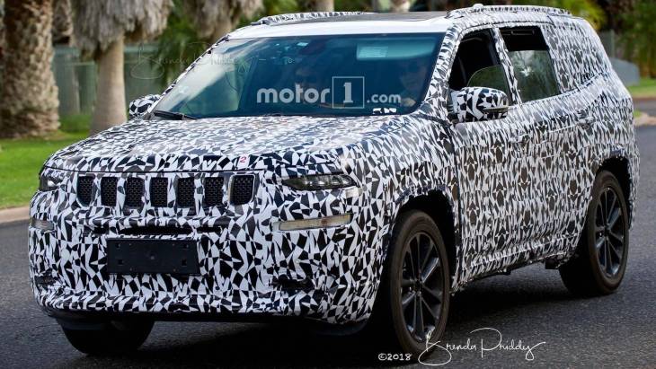 Новый семиместный внедорожник марки Jeep