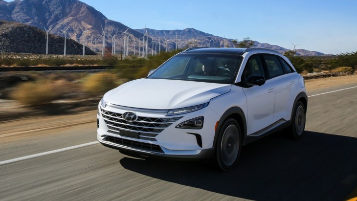 Новый водородный кроссовер Hyundai Nexo