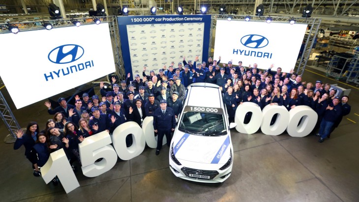 1,5-миллионный автомобиль Hyundai, произведенный на заводе Санкт-Петербурге