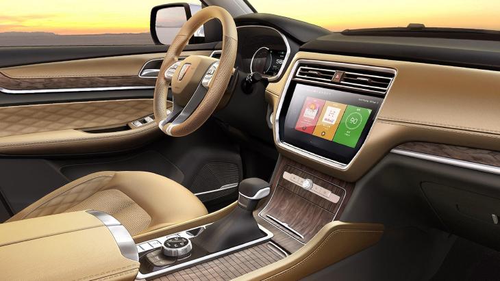 Интерьер флагманского внедорожника Roewe RX8 Интерьер флагманского внедорожника Roewe RX8
