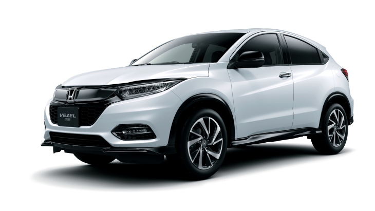 Обновлённый кроссовер Honda Vezel RS 2018 модельного года