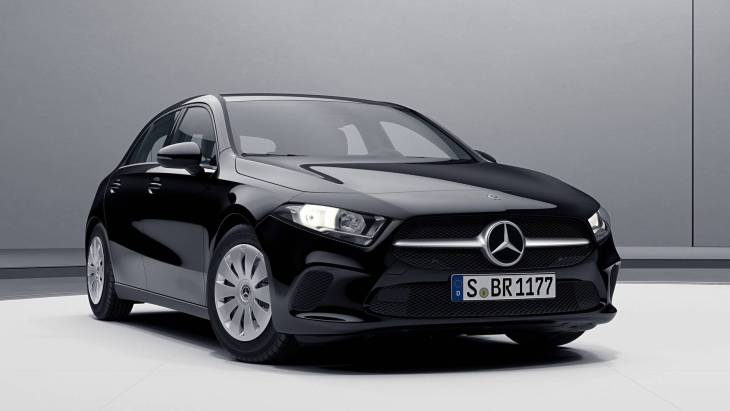 Базовая версия хэтчбека Mercedes-Benz A-Class нового поколения