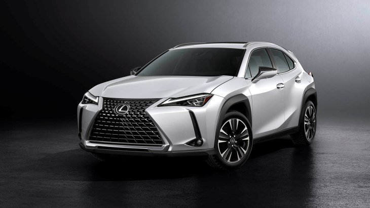 Новый маленький кроссовер Lexus UX