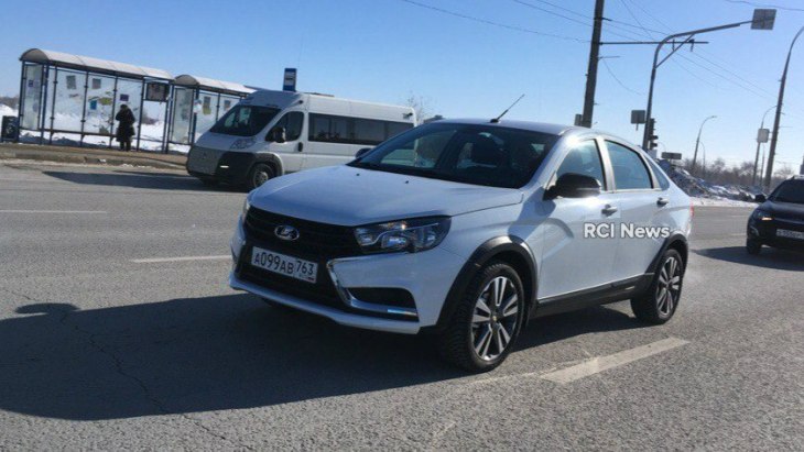 Прототип кросс-седана LADA Vesta