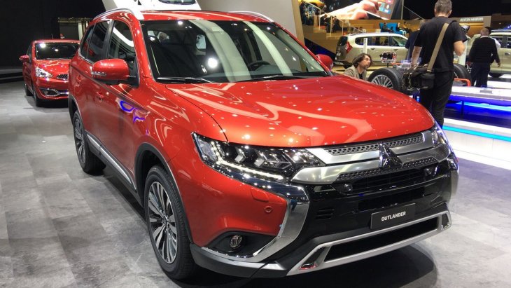 Обновлённый Mitsubishi Outlander 2018 модельного года