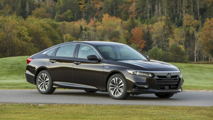 Гибридный седан Honda Accord Hybrid нового поколения Гибридный седан Honda Accord Hybrid нового поколения