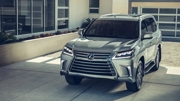 Пятиместный внедорожник Lexus LX 570 Пятиместный внедорожник Lexus LX 570
