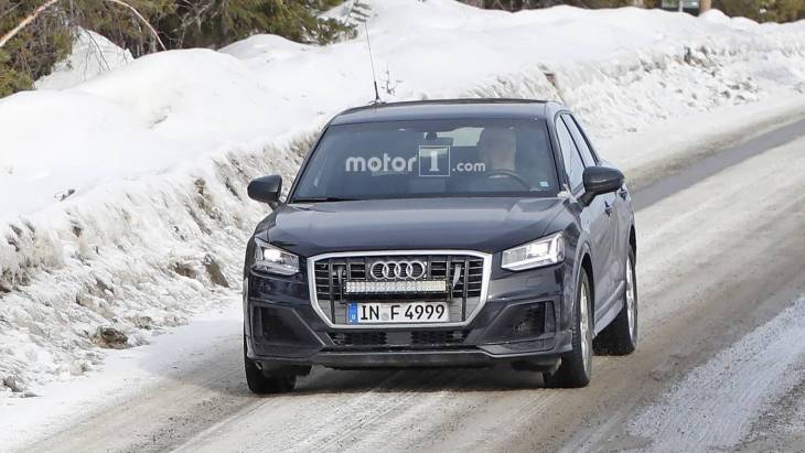 «Заряженный» кроссовер Audi SQ2