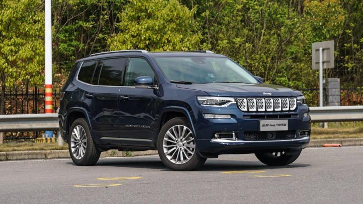 Семиместный кроссовер Jeep Grand Commander