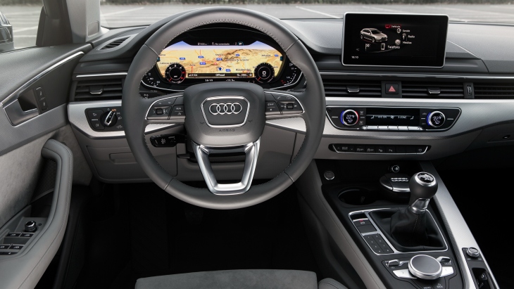 Интерьер седана Audi A4
