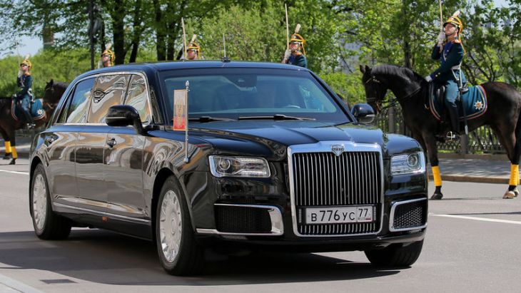 Президентский лимузин ЕМП-41231SB Aurus