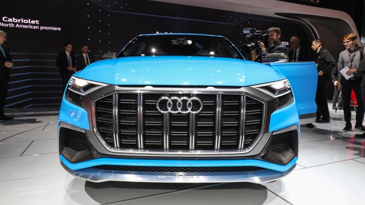 Audi Q8 Concept на автосалоне в Детройте