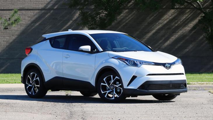 Кроссовер Toyota C-HR 2018 модельного года