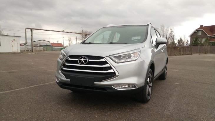 Компактный кроссовер JAC S3 Компактный кроссовер JAC S3
