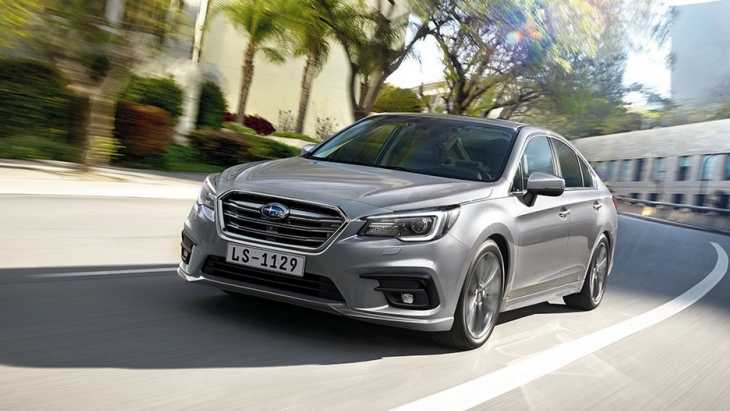 Седан Subaru Legacy Седан Subaru Legacy