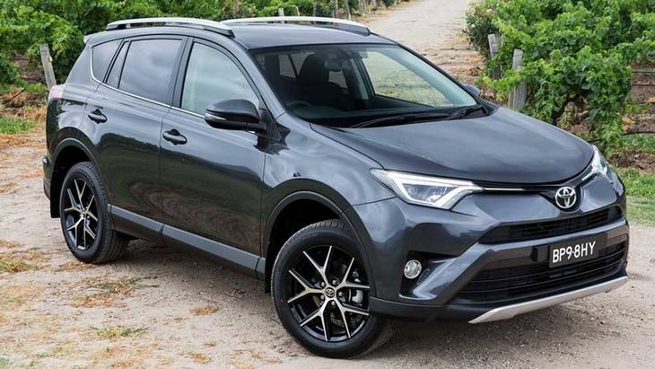 Toyota RAV4 может исчезнуть с американских дорог