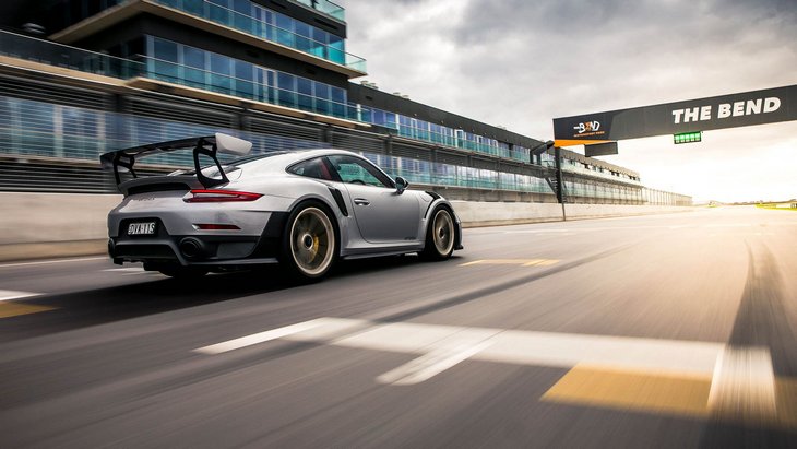 Porsche 911 GT2 RS