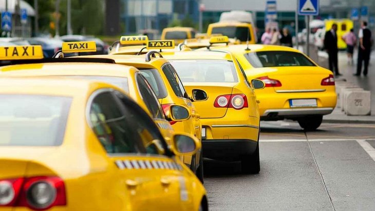 Контроль за водителями такси будет ужесточен
