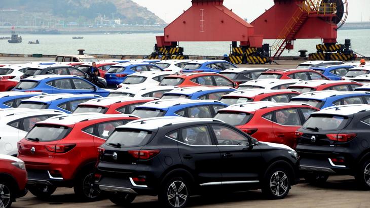 Китай стал завозить больше импортных автомобилей