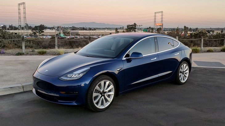 Tesla Mofel 3 Tesla Mofel 3