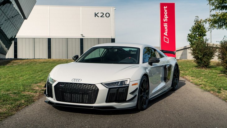 Audi R8 V10 Plus Coupe Competition