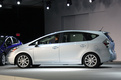 Компактвэн Toyota Prius V