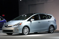 Компактвэн Toyota Prius V