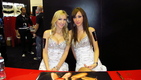 Девушки с тюнинг-выставки SEMA 2011