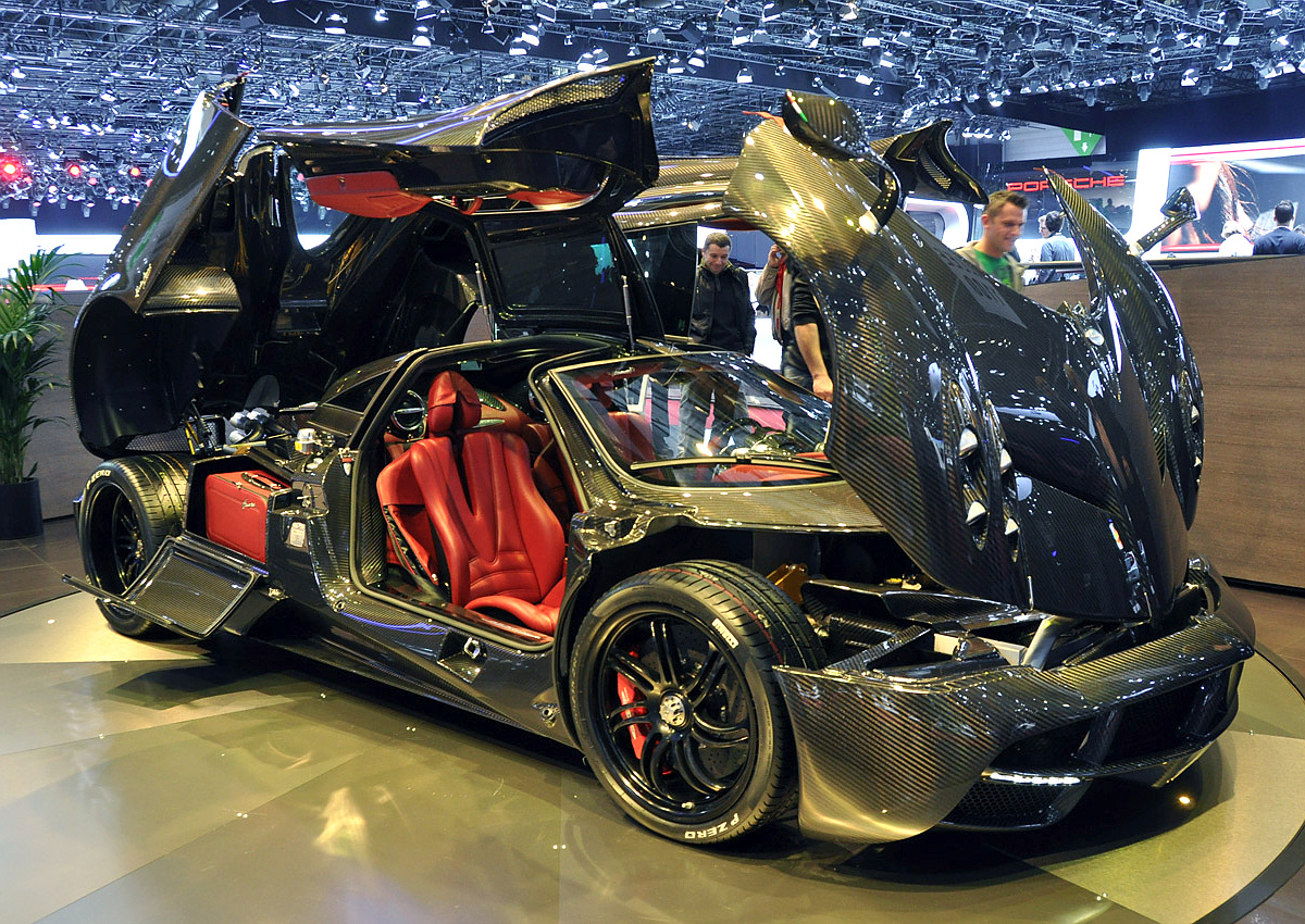 Pagani Huayra 2012 Carbon