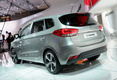 Компактвэн Kia Carens