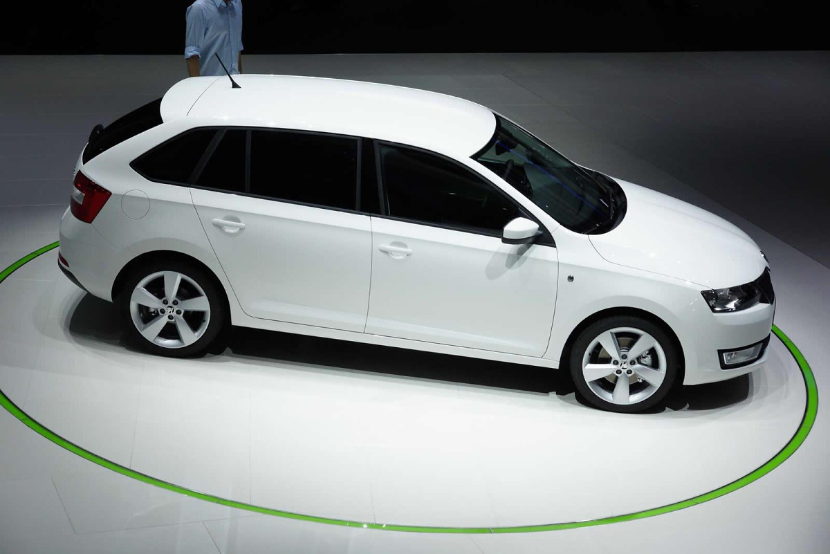  Skoda Rapid Spaceback -  - LiveCarsRu
