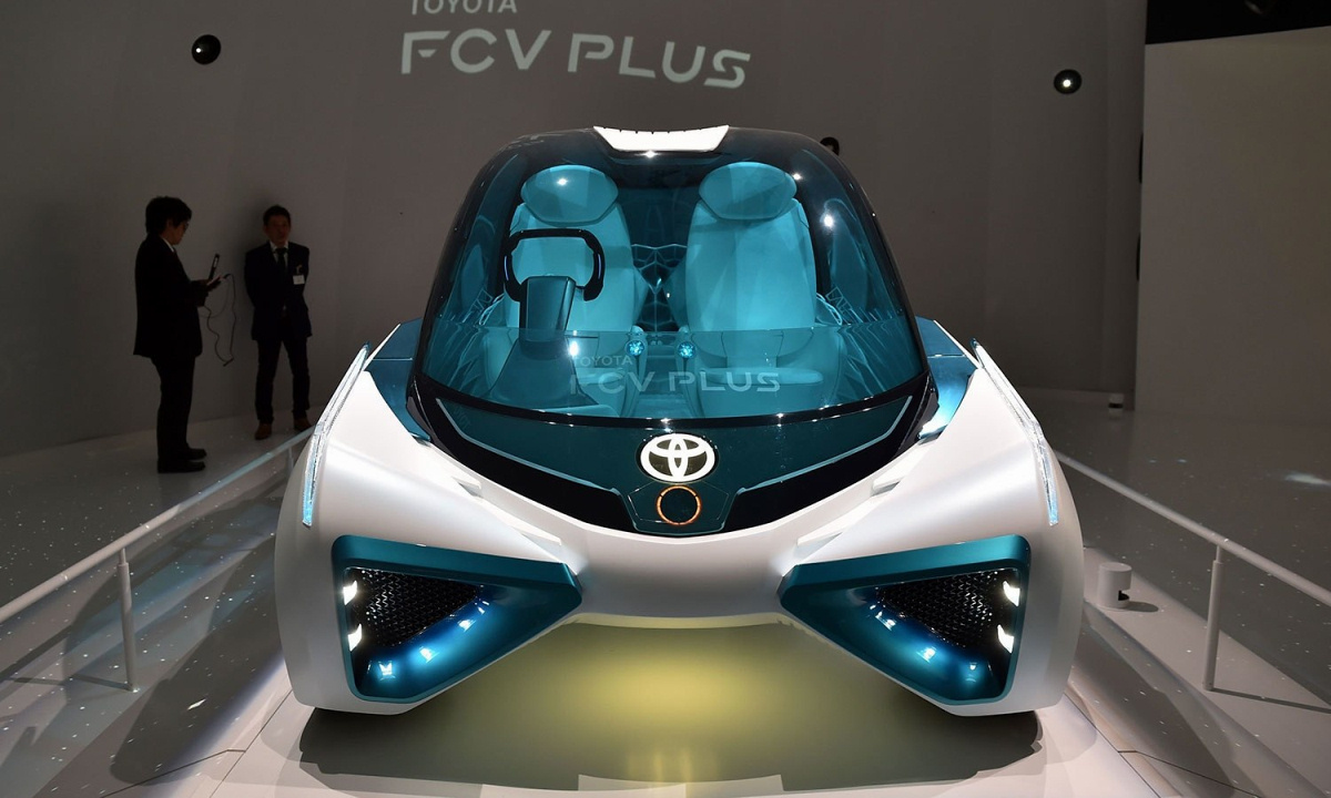 Водородный концепт кар Toyota FCV Plus