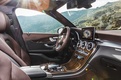 Салон компактного кроссовера Mercedes-Benz GLC ($54,360) оформлен в том же стиле, что и у моделей S-Class и C-Class, попавших в Топ-10 WardAuto в 2014 и 2015 годах.