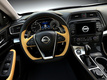 Флагманский седан <strong>Nissan Maxima</strong> ($38,750) производит прекрасное первое впечатление благодаря качеству обивки салона, контрастной двухцветной отделке, изящному рулевому колесу с плоским дном и эргономичным передним сиденьям.