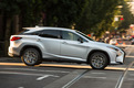 1. <strong>Lexus RX</strong> (поколение III) – 98,49%<p>Самым надежным вседорожником британцы назвали премиальный среднеразмерный кроссовер Lexus RX третьего поколения, вышедший в 2015 году. Эта же модель по совместительству заняла первое место в общем рейтинге автомобилей, представленных на британском рынке.