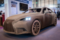 <strong>Lexus IS из картона</strong> <p> Еще одну деревянную, а точнее, картонную, реплику сконструировал сам автопроизводитель. Речь идет о седане-оригами Lexus IS, построенном, разумеется, в рекламных целях