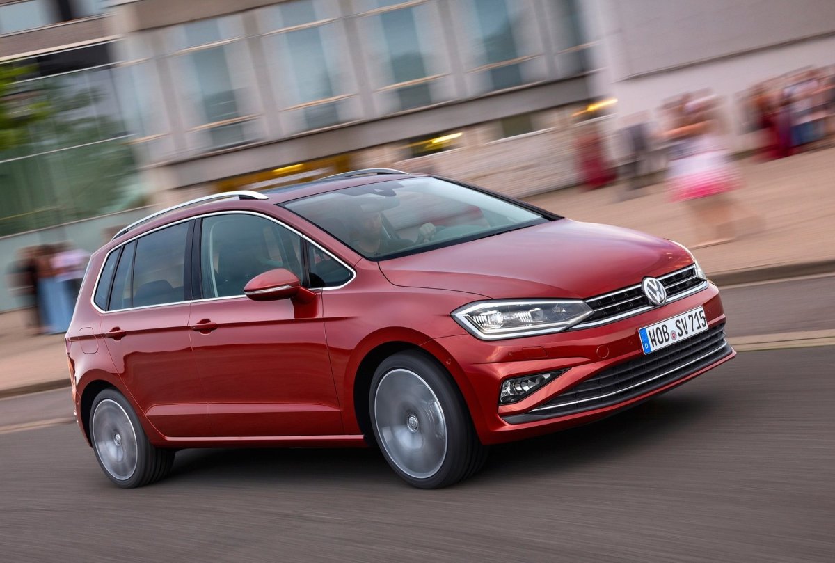 Volkswagen Golf Sportsvan LiveCars.Ru