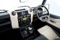 Внедорожник Land Rover Defender Works V8