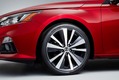 Седан Nissan Altima нового поколения