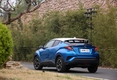 Компактный кроссовер Toyota IZOA
