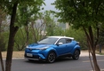 Компактный кроссовер Toyota IZOA
