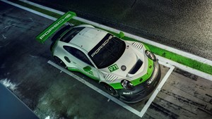 Обновлённое гоночное купе Porsche 911 GT3 R
