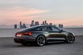 По своим размерам и дизайнерскому подходу он похож на A7 Sportback, но выглядит гораздо более агрессивным.