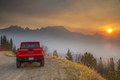 Jeep официально представил новый пикап Gladiator
