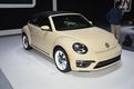 Прощай Beetle. Volkswagen показал последнюю версию легендарного «Жука»