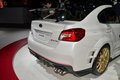 STI S209 поставляется только с механической 6-ступенчатой коробкой передач с близкими передаточными числами, которая направляет мощность на систему симметричного полного привода