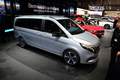 Концепт электрического микроавтобуса EQV от Mercedes-Benz